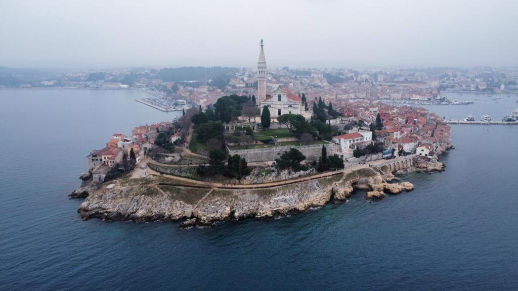 Apartment Michaela 4-Sterne & Parking Rovinj Zewnętrze zdjęcie